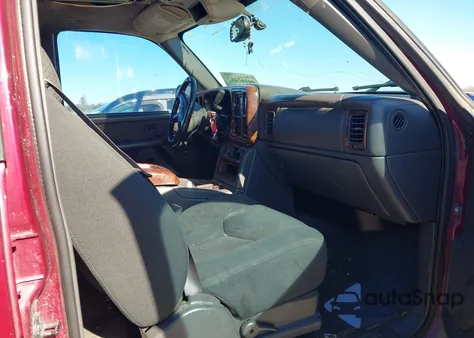 2004 Chevrolet Avalanche 1500 from USA, damaged, VIN 3GNEC12T94G130930